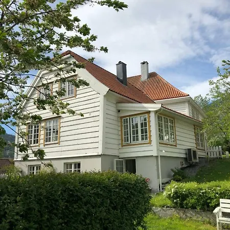 Stryn - House By The River Exterior photo