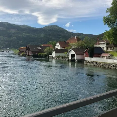 Stryn - House By The River Exterior photo